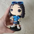 Figura personalizada de una chica con una batería